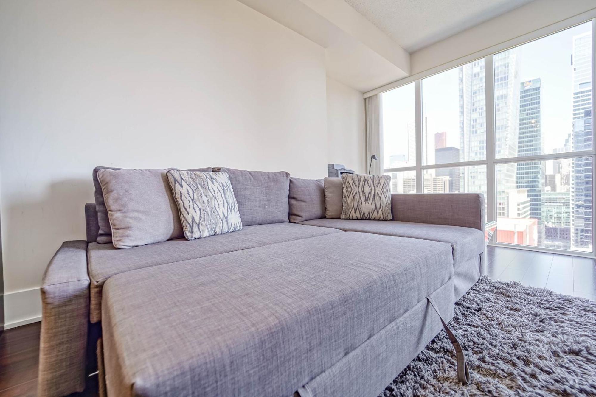 Chol Furnished Suites Heart Of Downtown Toronto, 2 Beds, Free Parking, Cn Tower View Bagian luar foto