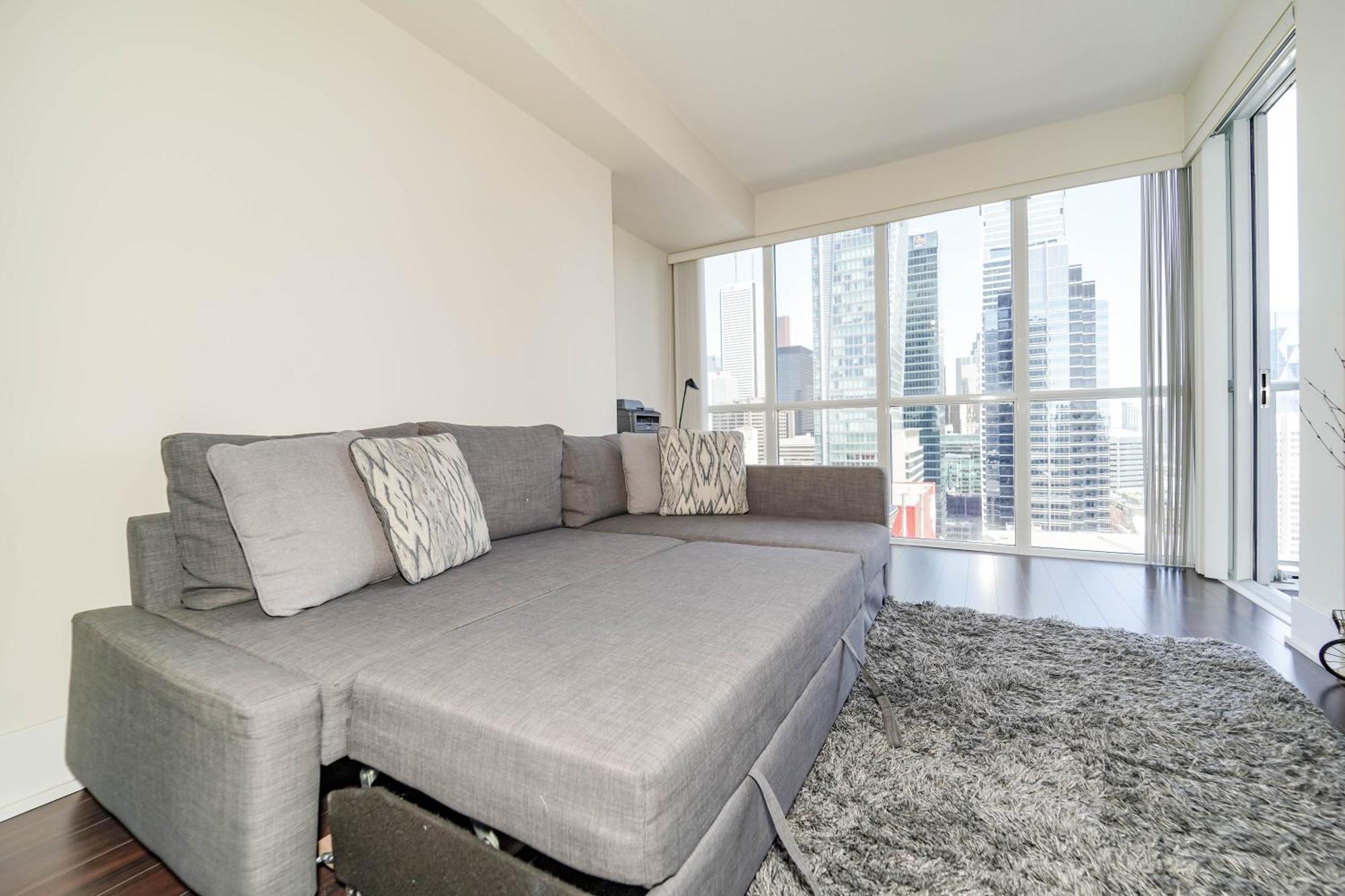 Chol Furnished Suites Heart Of Downtown Toronto, 2 Beds, Free Parking, Cn Tower View Bagian luar foto