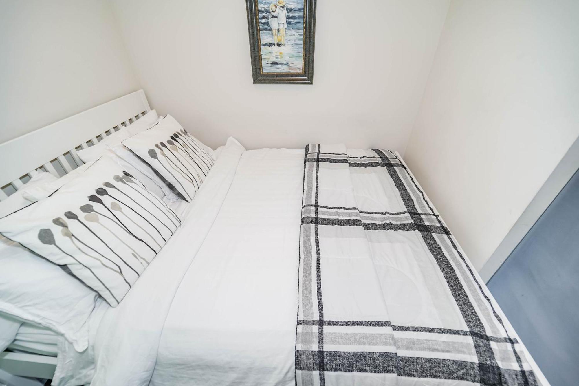 Chol Furnished Suites Heart Of Downtown Toronto, 2 Beds, Free Parking, Cn Tower View Bagian luar foto