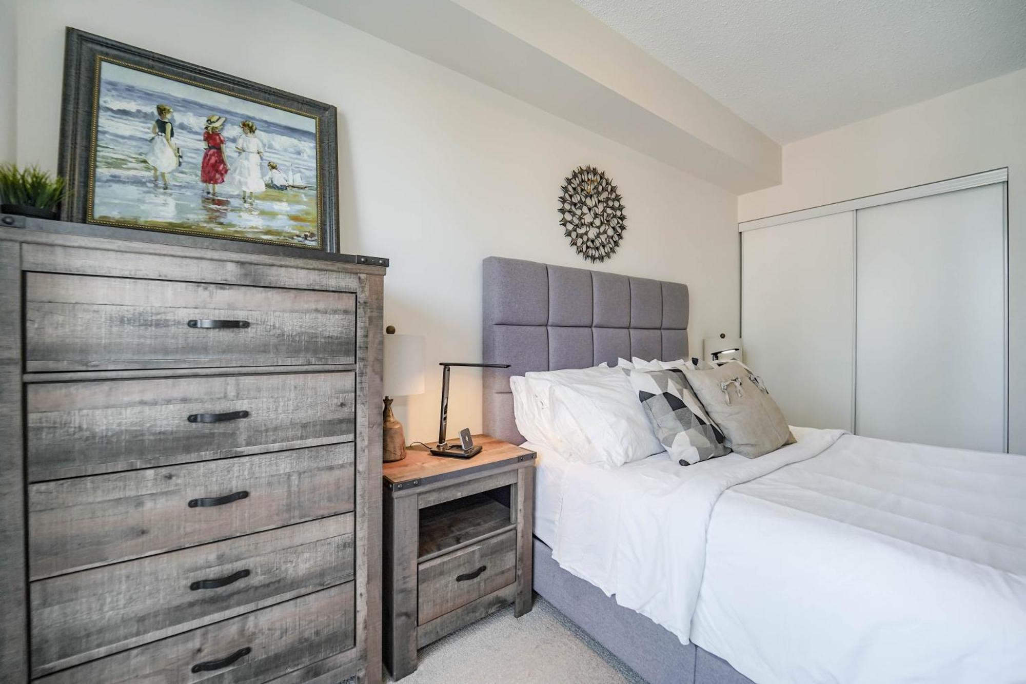 Chol Furnished Suites Heart Of Downtown Toronto, 2 Beds, Free Parking, Cn Tower View Bagian luar foto
