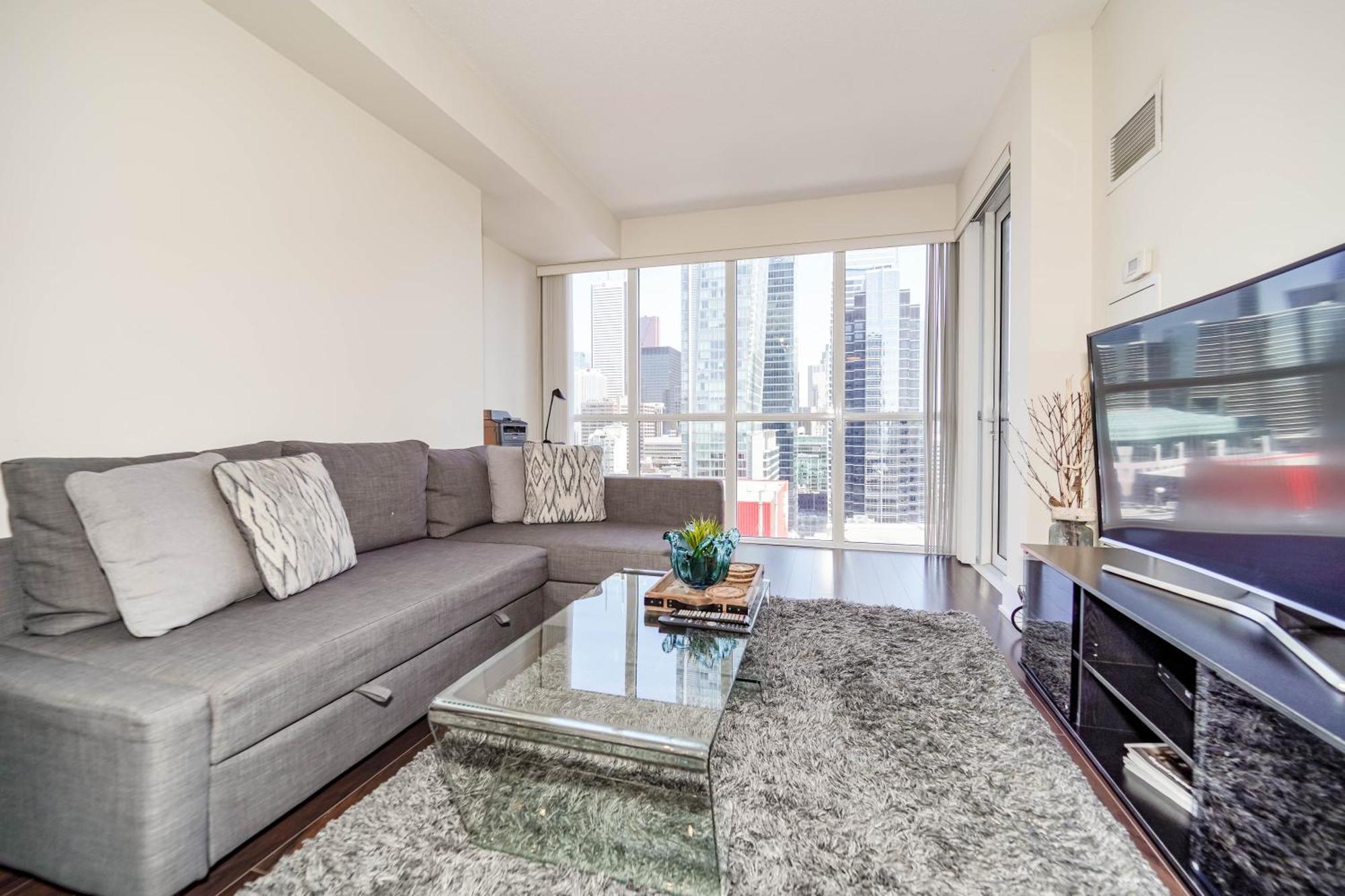 Chol Furnished Suites Heart Of Downtown Toronto, 2 Beds, Free Parking, Cn Tower View Bagian luar foto