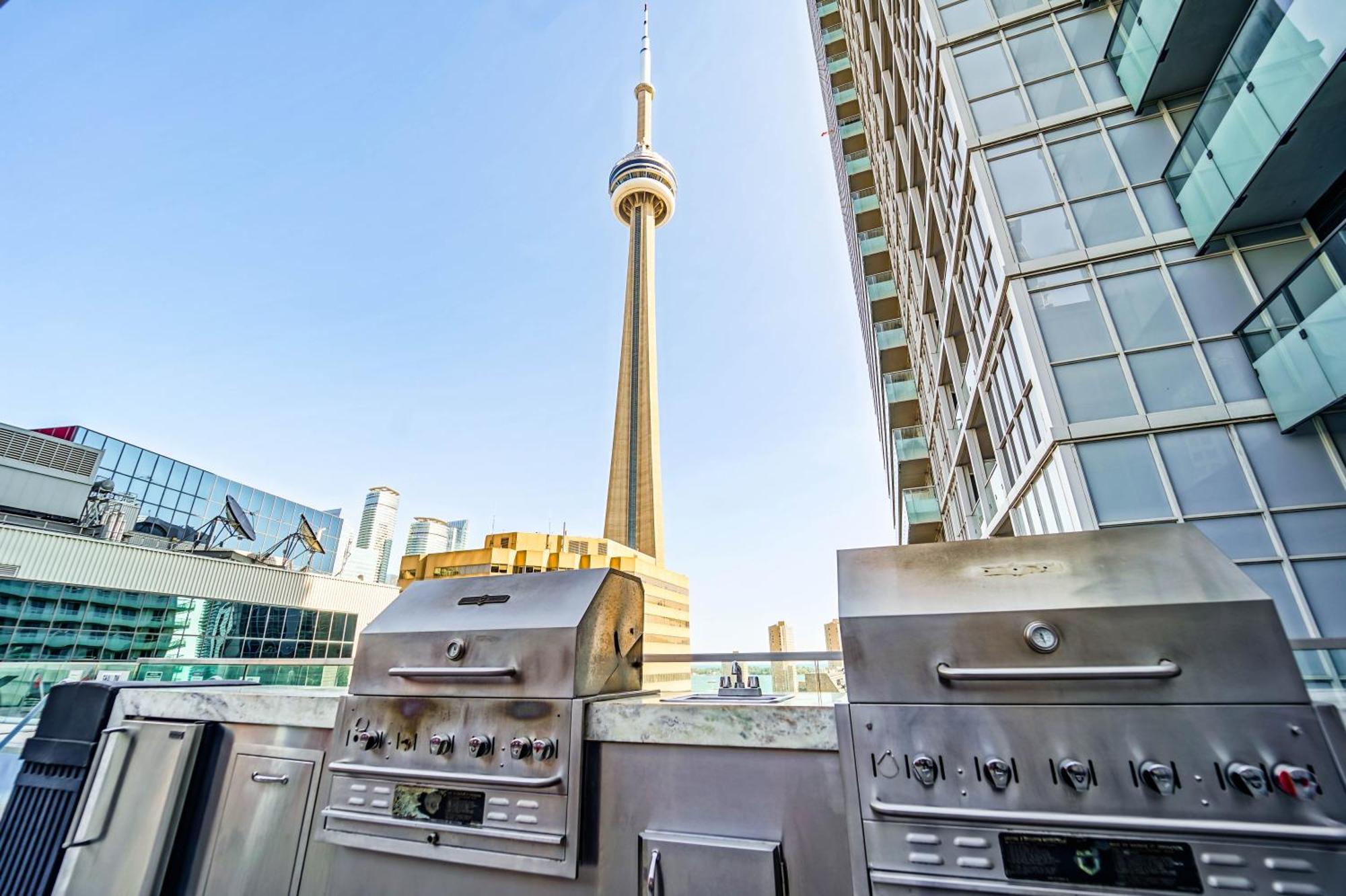 Chol Furnished Suites Heart Of Downtown Toronto, 2 Beds, Free Parking, Cn Tower View Bagian luar foto